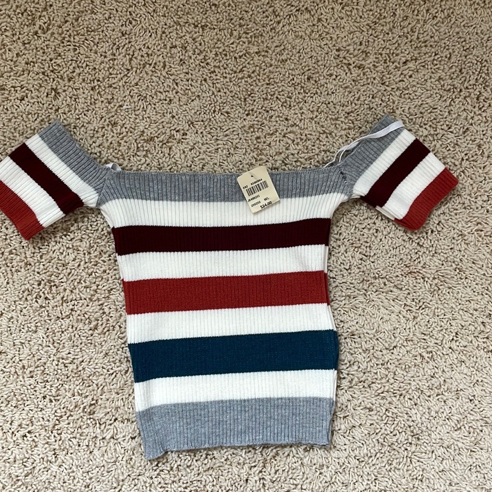 BRAND NEW WITH TAGS Debut Striped Warm Colors Cropped Sweater Tank Size M/L